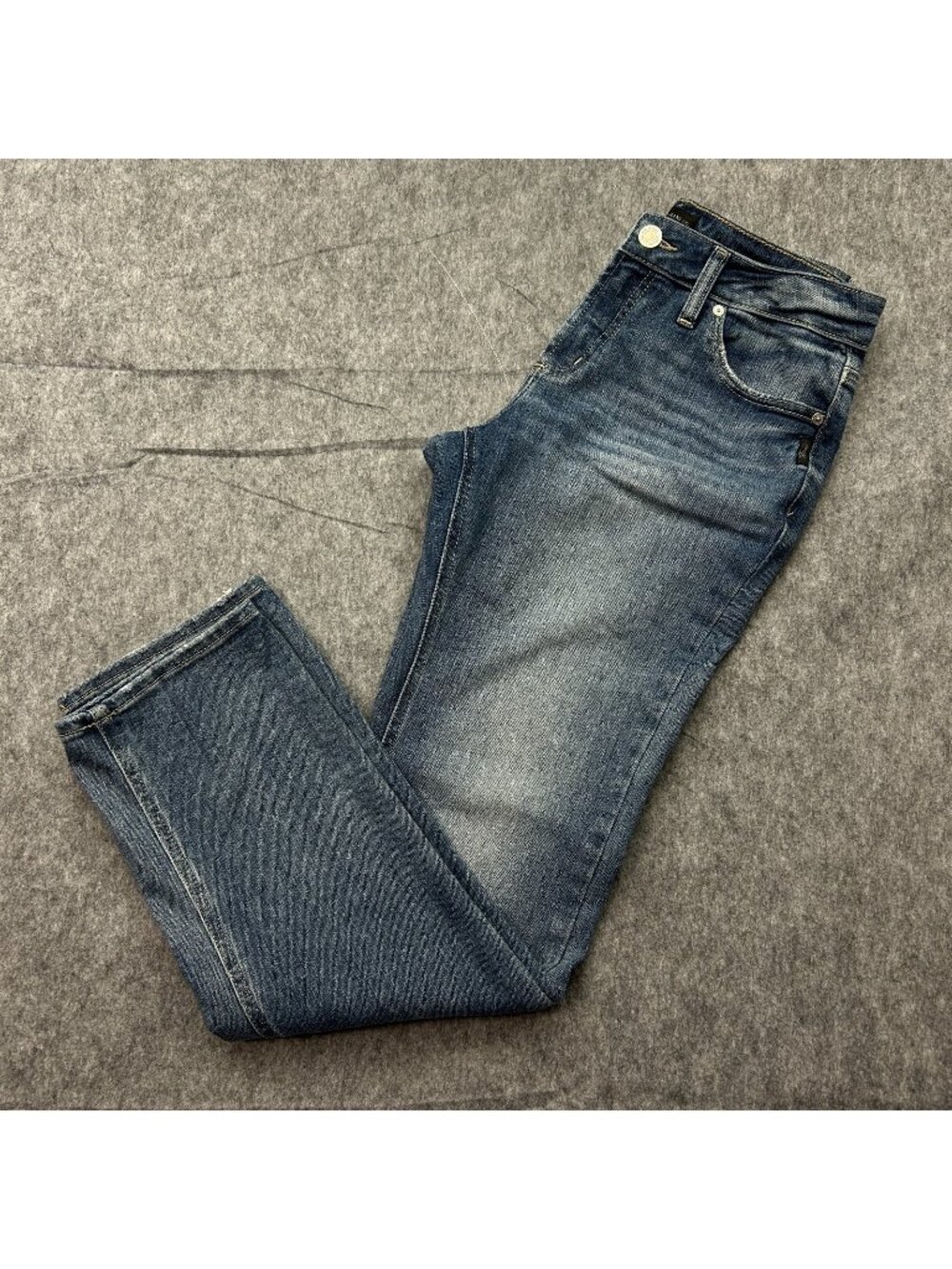 Silver Jeans Mid Rise Suki Straight Women's Size 28 Medium Wash Denim